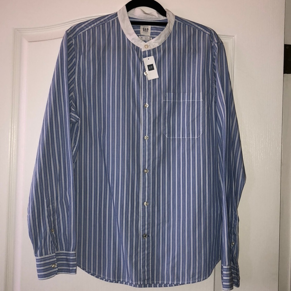 Brand New Gap Button Down Shirt ✨
